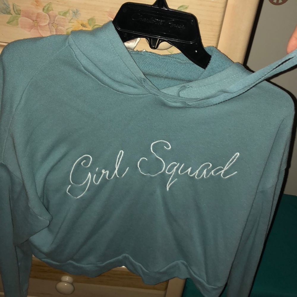 Cropped hoodie